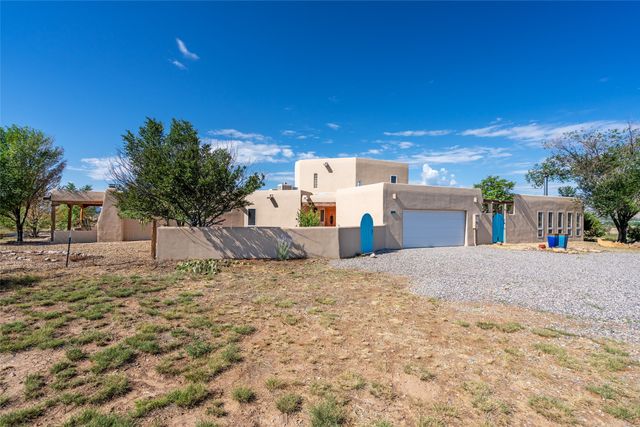 91 Private Drive 1613 B, Medanales, NM 87548