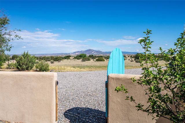 91 Private Drive 1613 B, Medanales, NM 87548