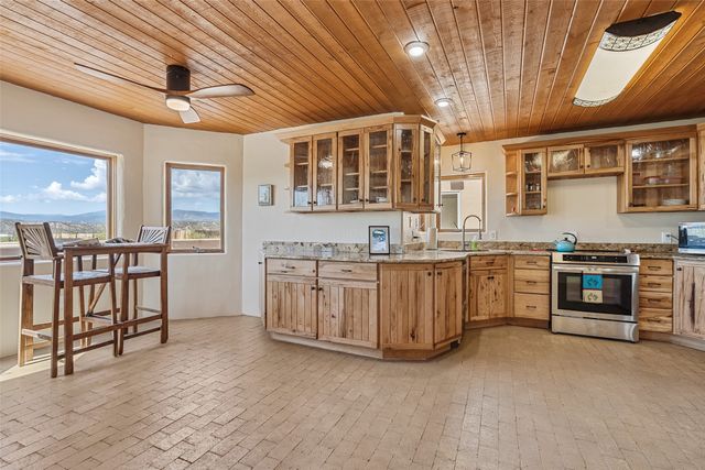 91 Private Drive 1613 B, Medanales, NM 87548