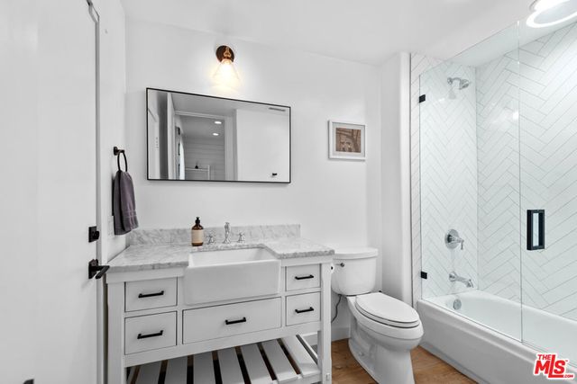 23477 Palm Drive, Calabasas, CA 91302