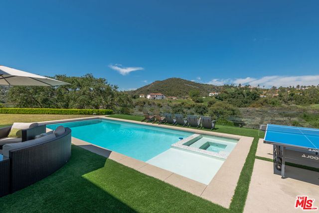 23477 Palm Drive, Calabasas, CA 91302