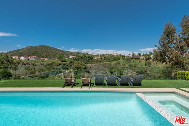 23477 Palm Drive, Calabasas, CA 91302