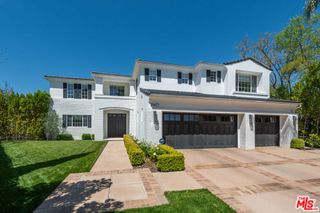 23477 Palm Drive, Calabasas, CA 91302