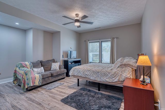 18913 N SR 245 Road, Dale, IN 47523