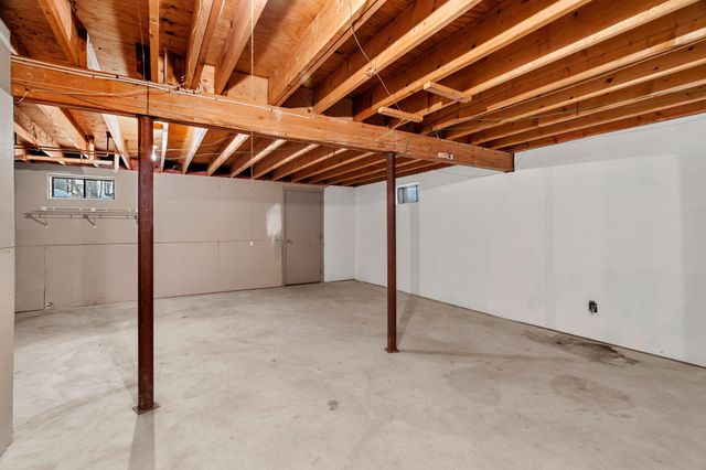 16 Birch Drive, Harwich, MA 02645