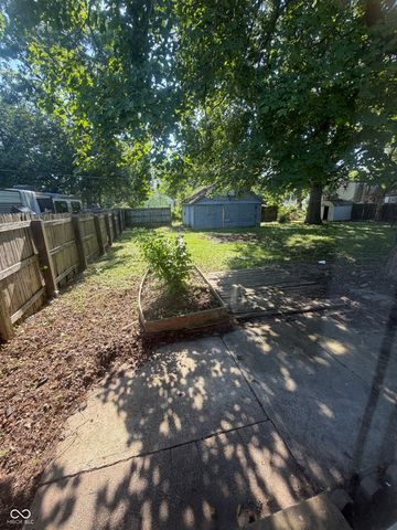 3325 Collier Street, Indianapolis, IN 46221