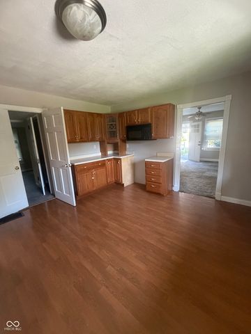 3325 Collier Street, Indianapolis, IN 46221