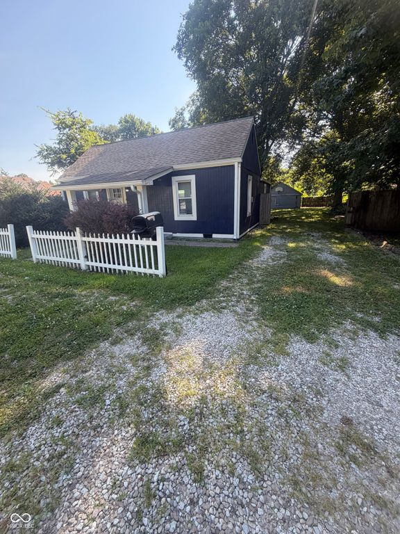 3325 Collier Street, Indianapolis, IN 46221