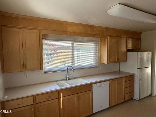 692 Mccarty Avenue, Mountain View, CA 94041