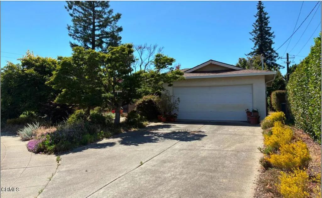 692 Mccarty Avenue, Mountain View, CA 94041