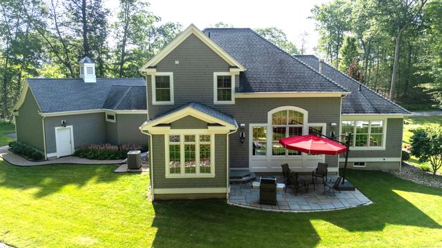 301 Fox Hopyard Road, East Haddam, CT 06423