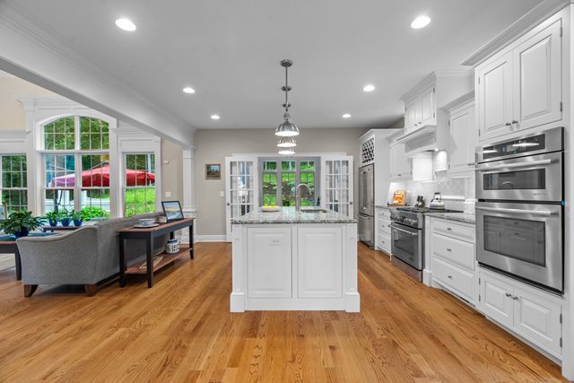 301 Fox Hopyard Road, East Haddam, CT 06423