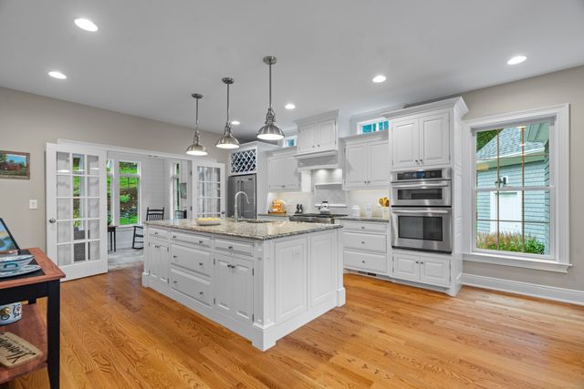 301 Fox Hopyard Road, East Haddam, CT 06423