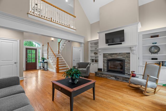 301 Fox Hopyard Road, East Haddam, CT 06423