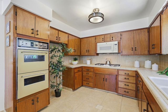 24 Scharff Avenue, San Jose, CA 95116