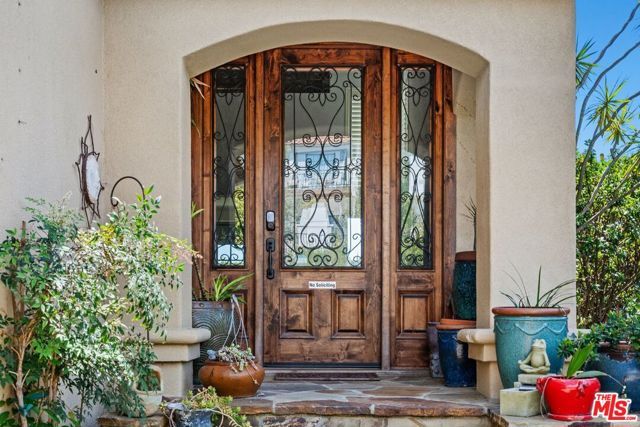 16778 Calle Arbolada, Los Angeles, CA 90272