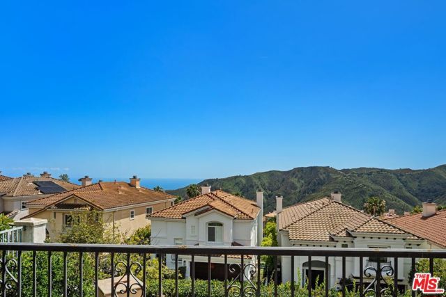 16778 Calle Arbolada, Los Angeles, CA 90272