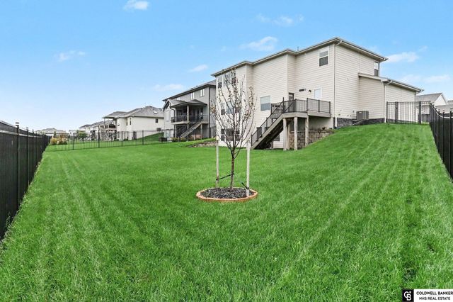 17030 Isabella Street, Bennington, NE 68007