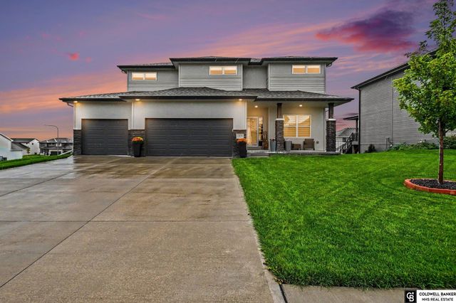 17030 Isabella Street, Bennington, NE 68007