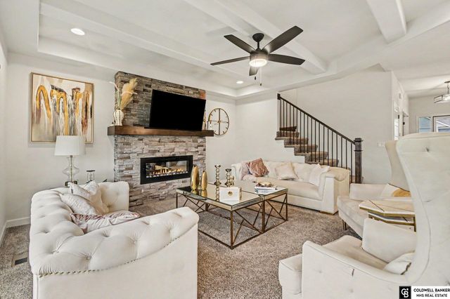 17030 Isabella Street, Bennington, NE 68007