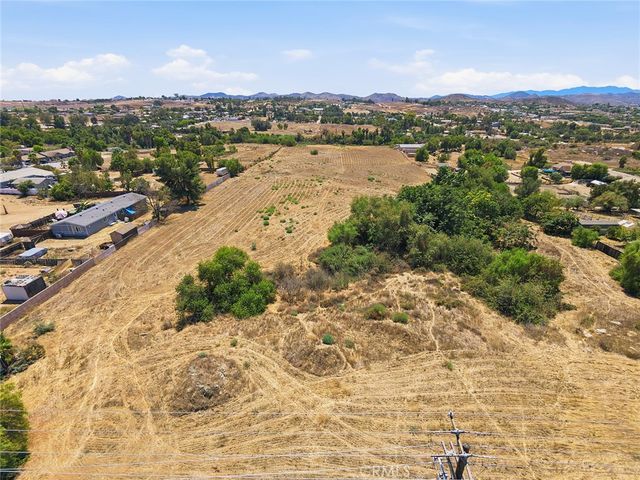 18551 Warren Road, Riverside, CA 92508