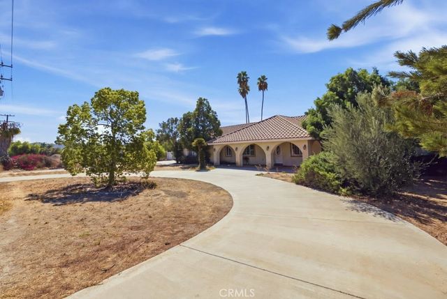 18551 Warren Road, Riverside, CA 92508