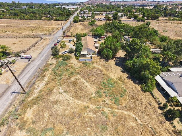 18551 Warren Road, Riverside, CA 92508