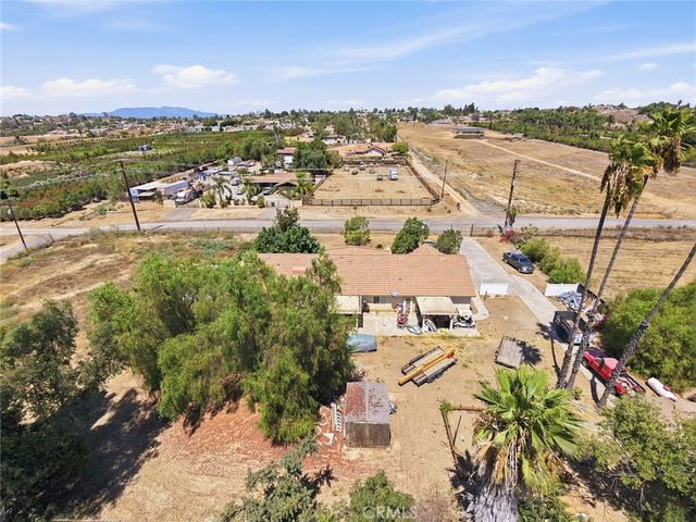 18551 Warren Road, Riverside, CA 92508