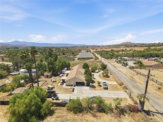 18551 Warren Road, Riverside, CA 92508