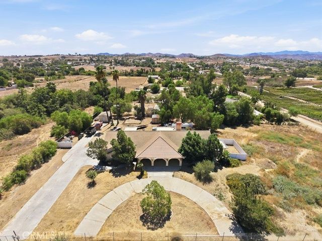 18551 Warren Road, Riverside, CA 92508