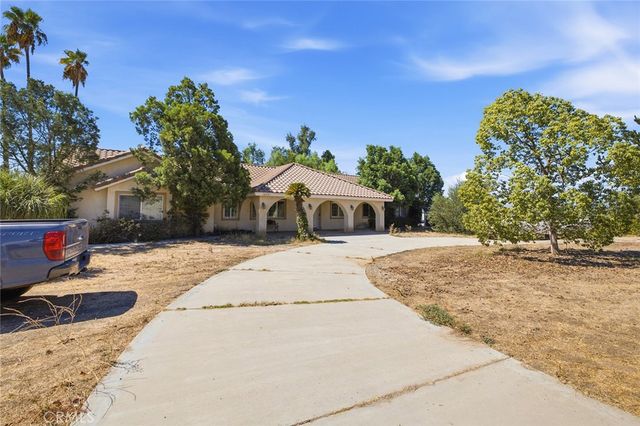 18551 Warren Road, Riverside, CA 92508