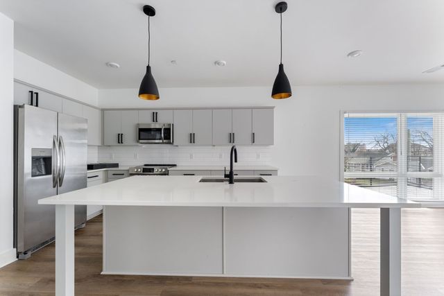 2704 Clifton Ave Apt 203, Nashville, TN 37209