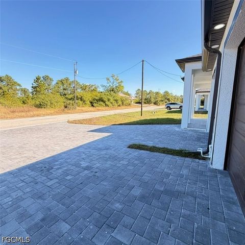 209-211 W 12th ST, Lehigh Acres, FL 33972