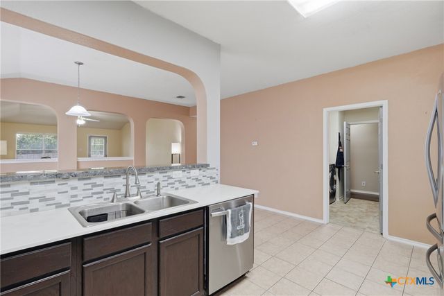 2414 Dove Crossing Drive, New Braunfels, TX 78130