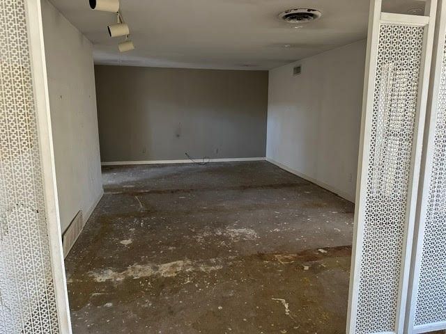 4109 Shady Creek Drive, Fort Worth, TX 76109