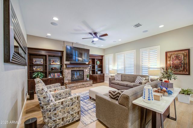 10218 S 44TH Lane, Laveen, AZ 85339