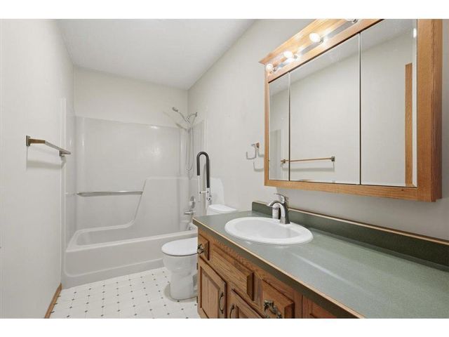 2079 Asplund Road, New Richmond, WI 54017