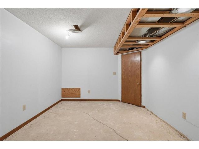 2079 Asplund Road, New Richmond, WI 54017
