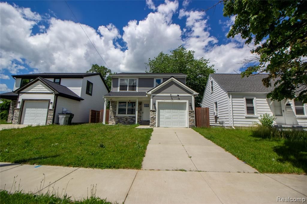 1761 E George Avenue, Hazel Park, MI 48030