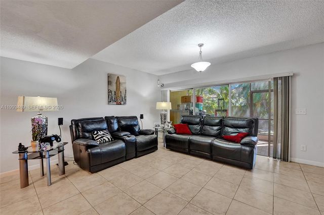 3592 NW 83rd Ln, Sunrise, FL 33351