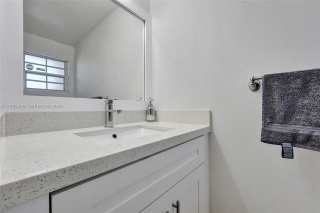 3592 NW 83rd Ln, Sunrise, FL 33351