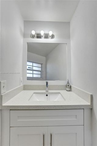 3592 NW 83rd Ln, Sunrise, FL 33351