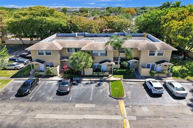 3592 NW 83rd Ln, Sunrise, FL 33351