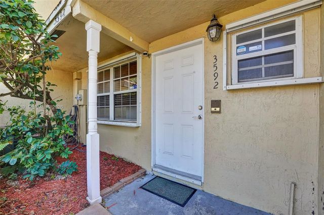 3592 NW 83rd Ln, Sunrise, FL 33351
