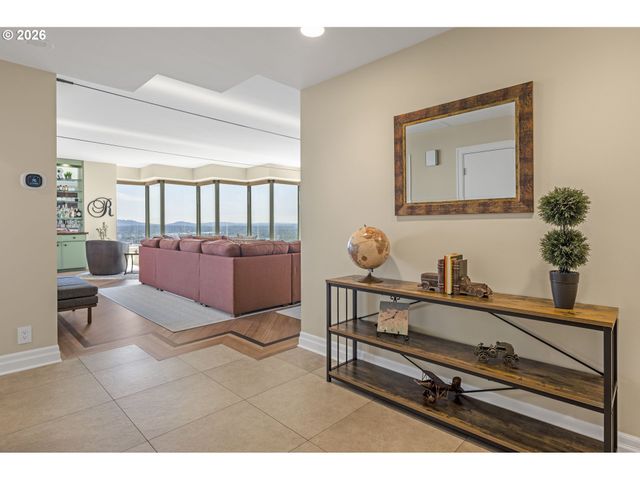 1414 Sw 3RD Ave 2802, Portland, OR 97201