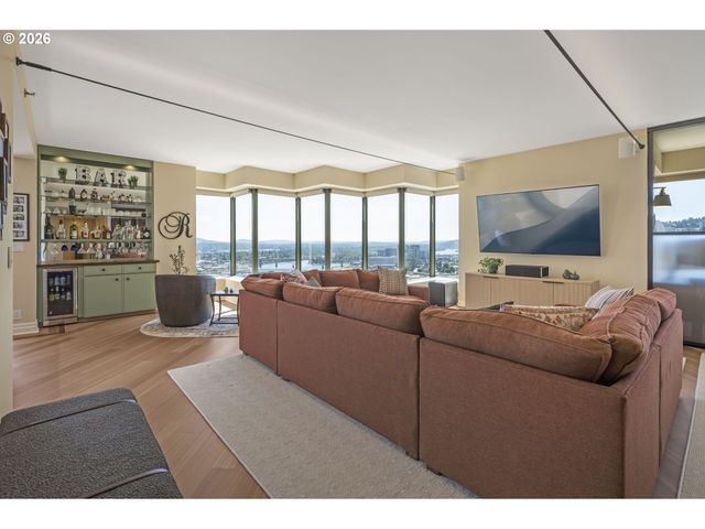 1414 Sw 3RD Ave 2802, Portland, OR 97201