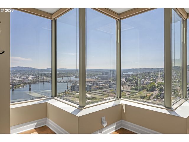 1414 Sw 3RD Ave 2802, Portland, OR 97201