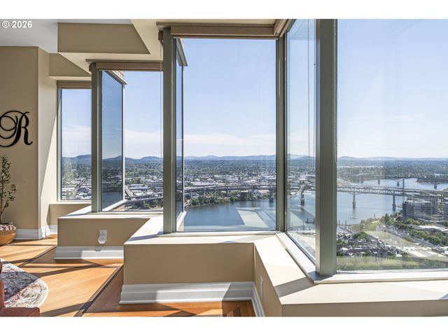 1414 Sw 3RD Ave 2802, Portland, OR 97201