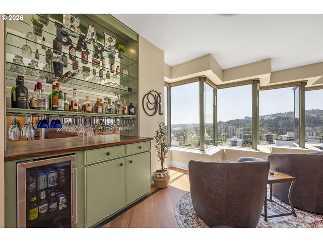 1414 Sw 3RD Ave 2802, Portland, OR 97201
