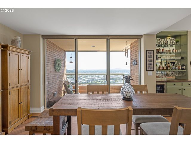 1414 Sw 3RD Ave 2802, Portland, OR 97201
